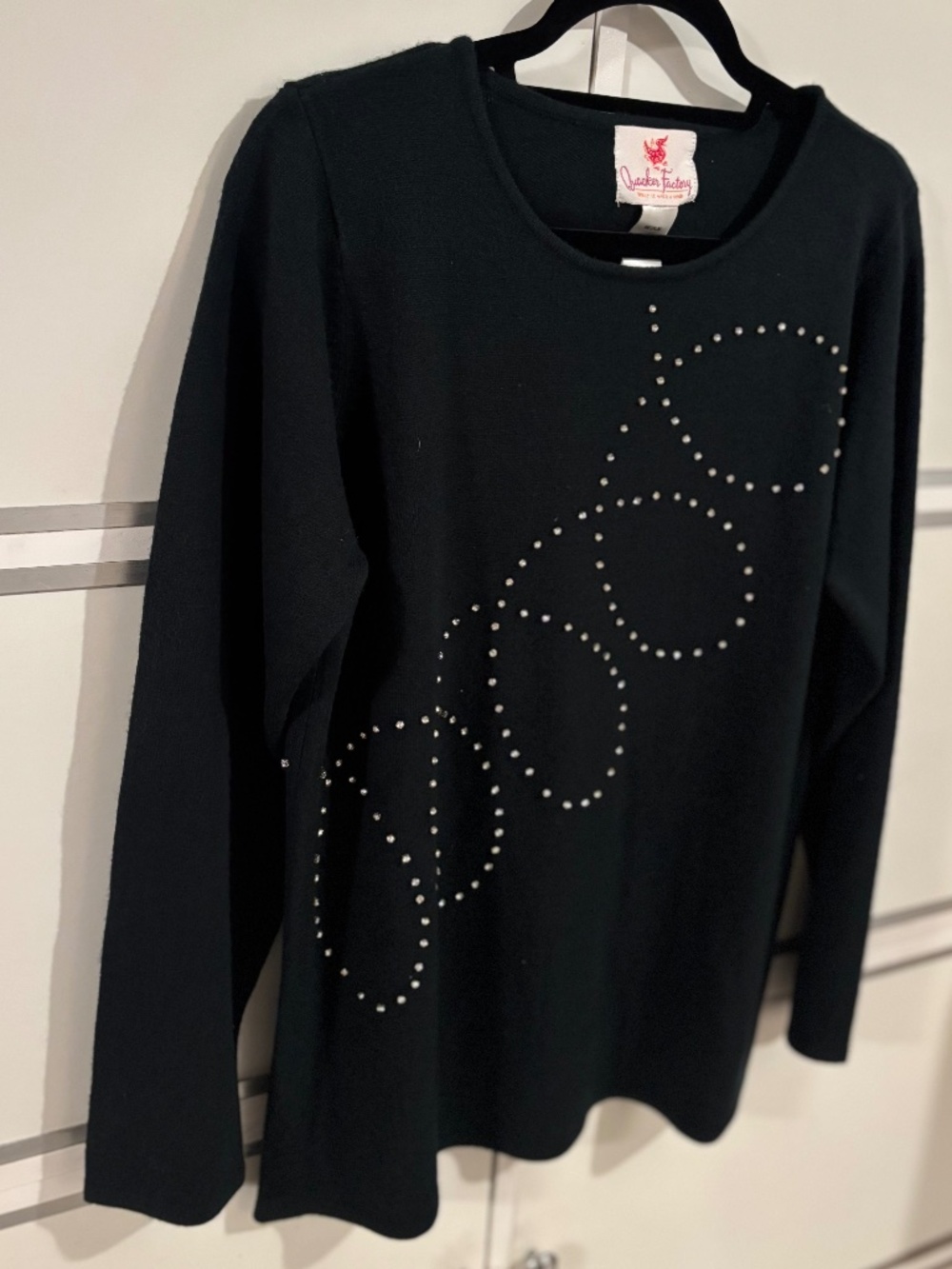 Quacker Factory Women’s Pull Over Sweater Black Medium